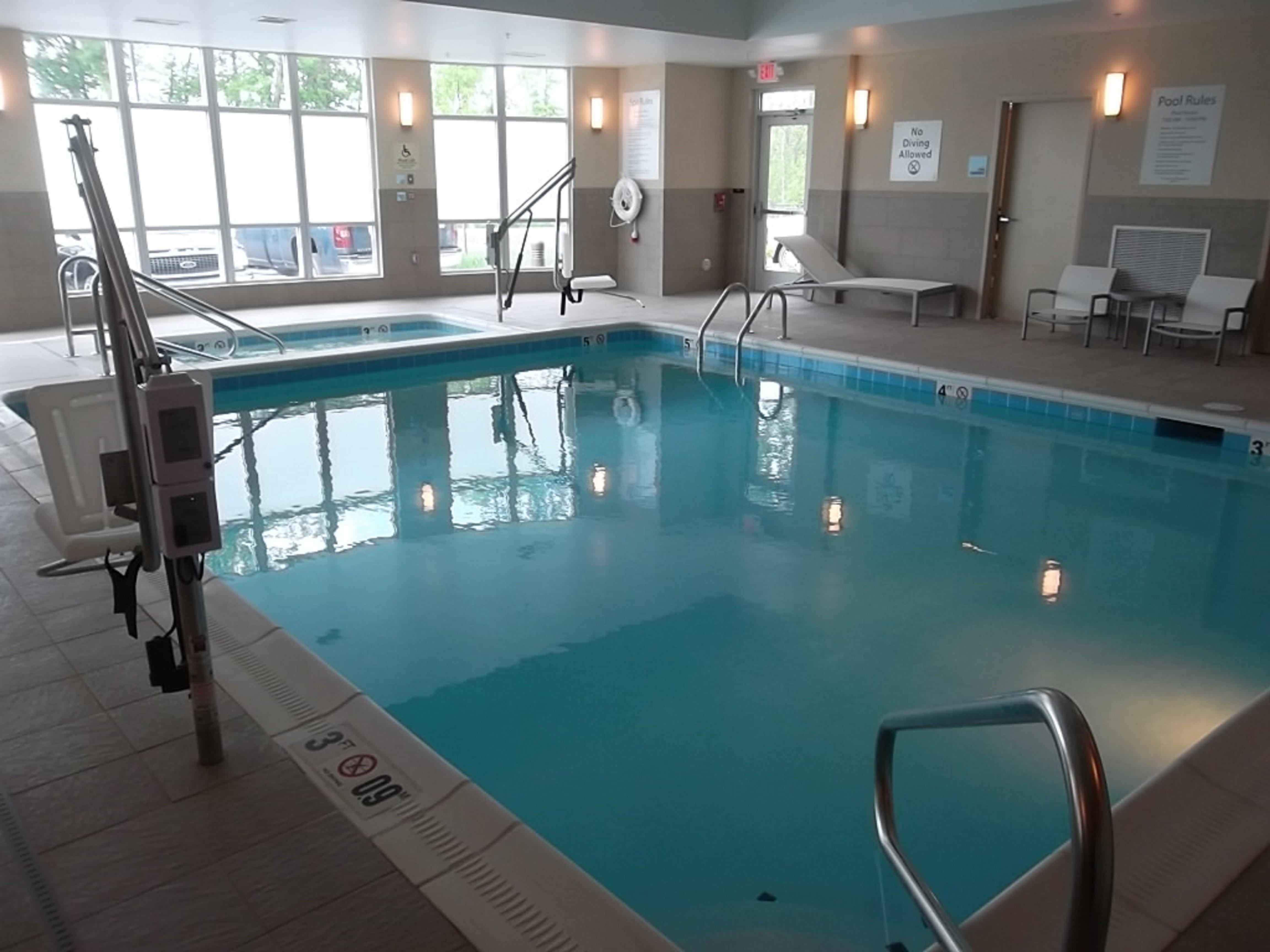 Holiday Inn Express & Suites Columbus - Easton Area By Ihg Gahanna Eksteriør billede